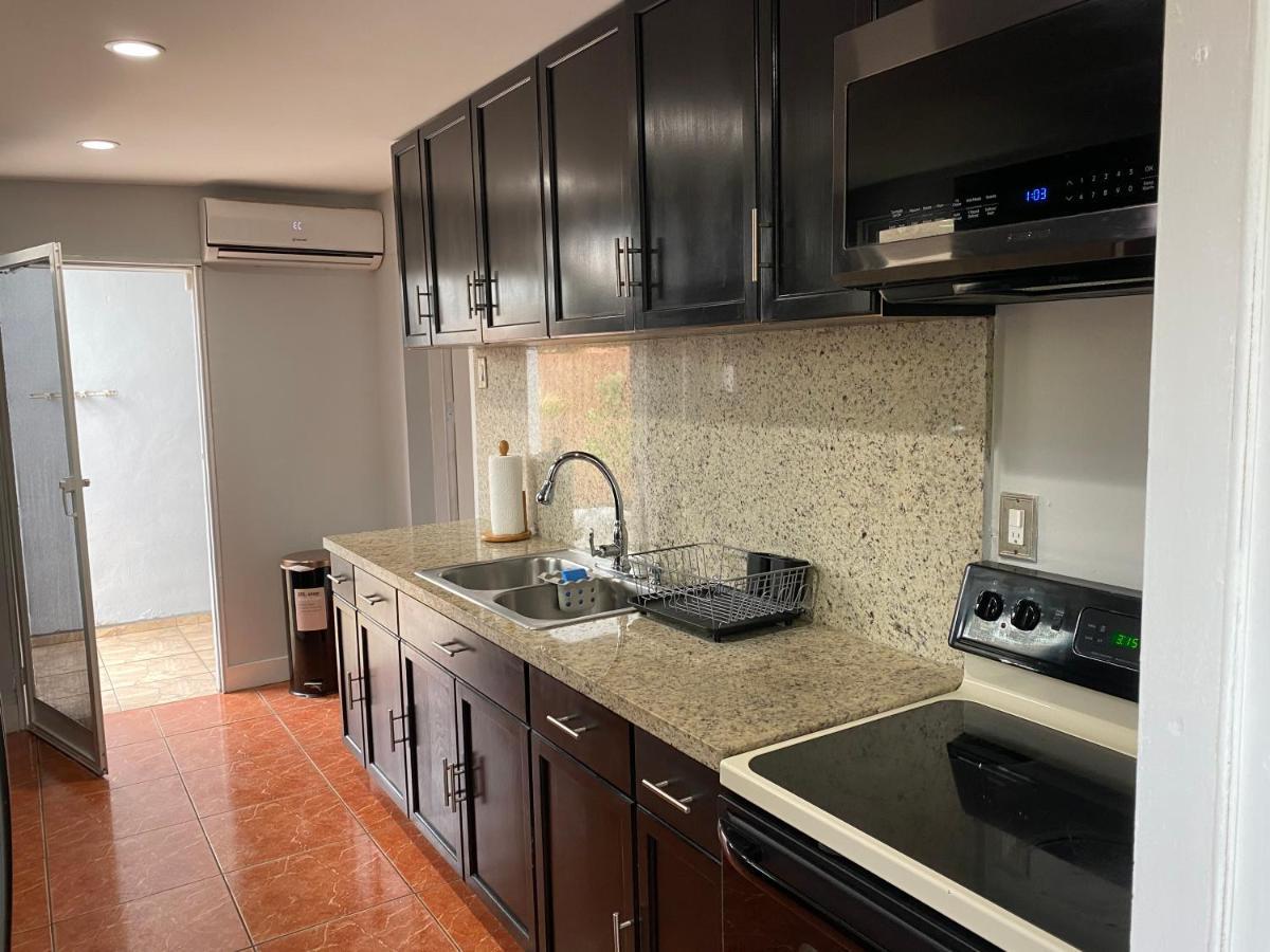 Main House 3 Bed 2 Bath & 1 Bed 1 Bath Hébergement de vacances