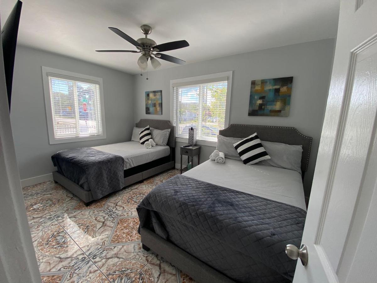 Main House 3 Bed 2 Bath & 1 Bed 1 Bath Hébergement de vacances