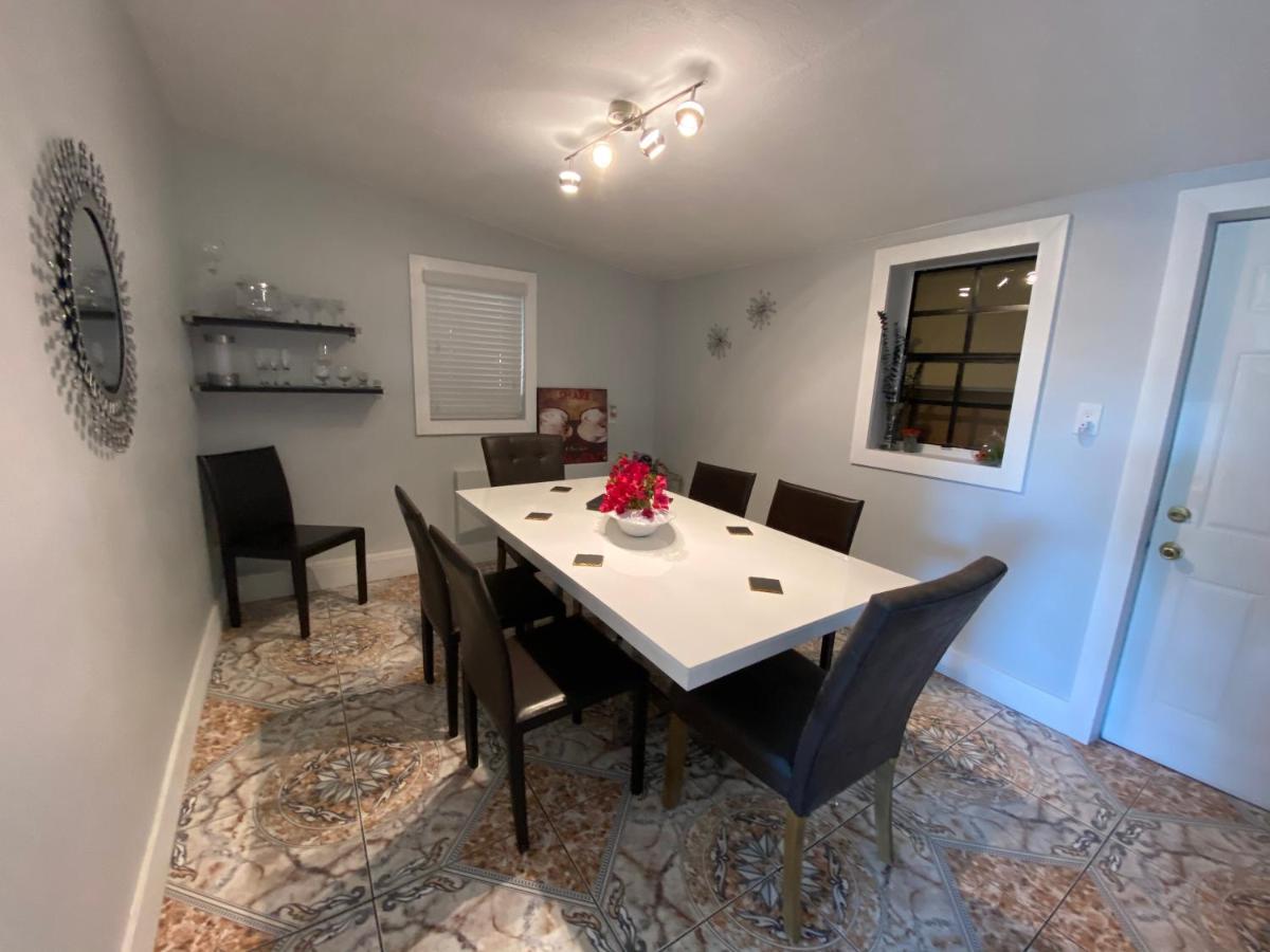 Main House 3 Bed 2 Bath & 1 Bed 1 Bath Hébergement de vacances Miami
