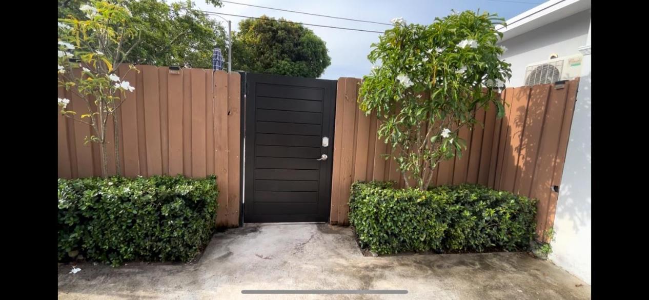 Hébergement de vacances Main House 3 Bed 2 Bath & 1 Bed 1 Bath Miami